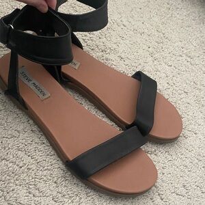 Steve Madden Black and Tan Women's Sandals